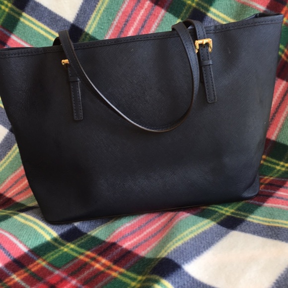 MICHAEL KORS TOTE 🎁🎁🎁 - Picture 6 of 8